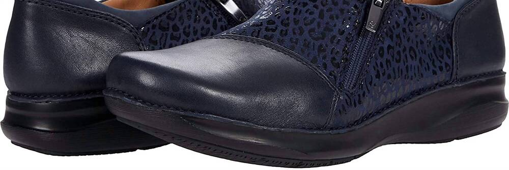 NEW CLARKS women's appley zip casual slip-on shoes in navy combi